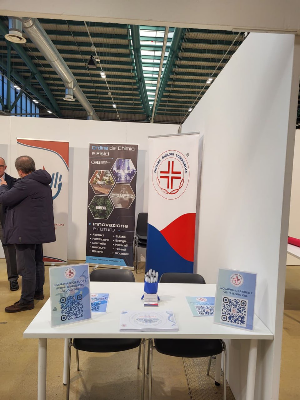 photo_5856931693812452271_y