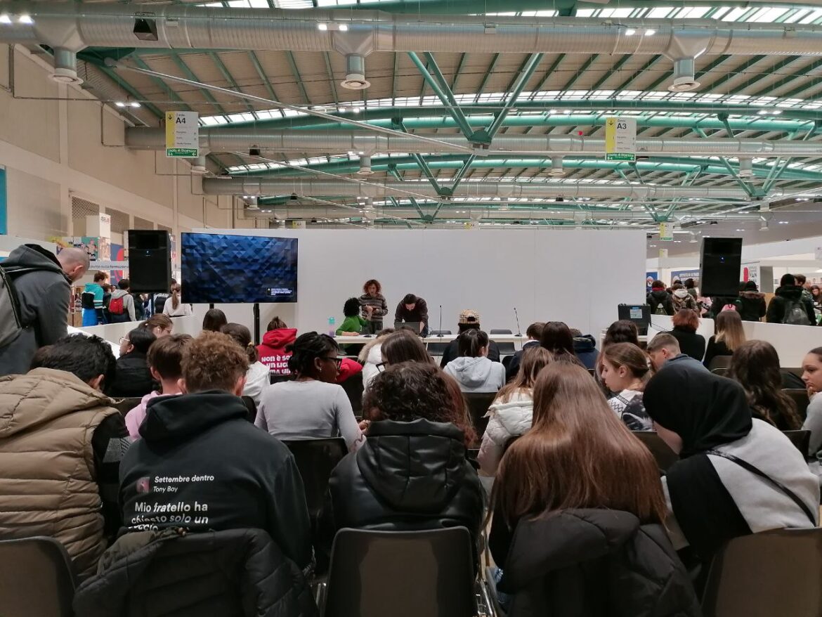 photo_5859681894516067138_y