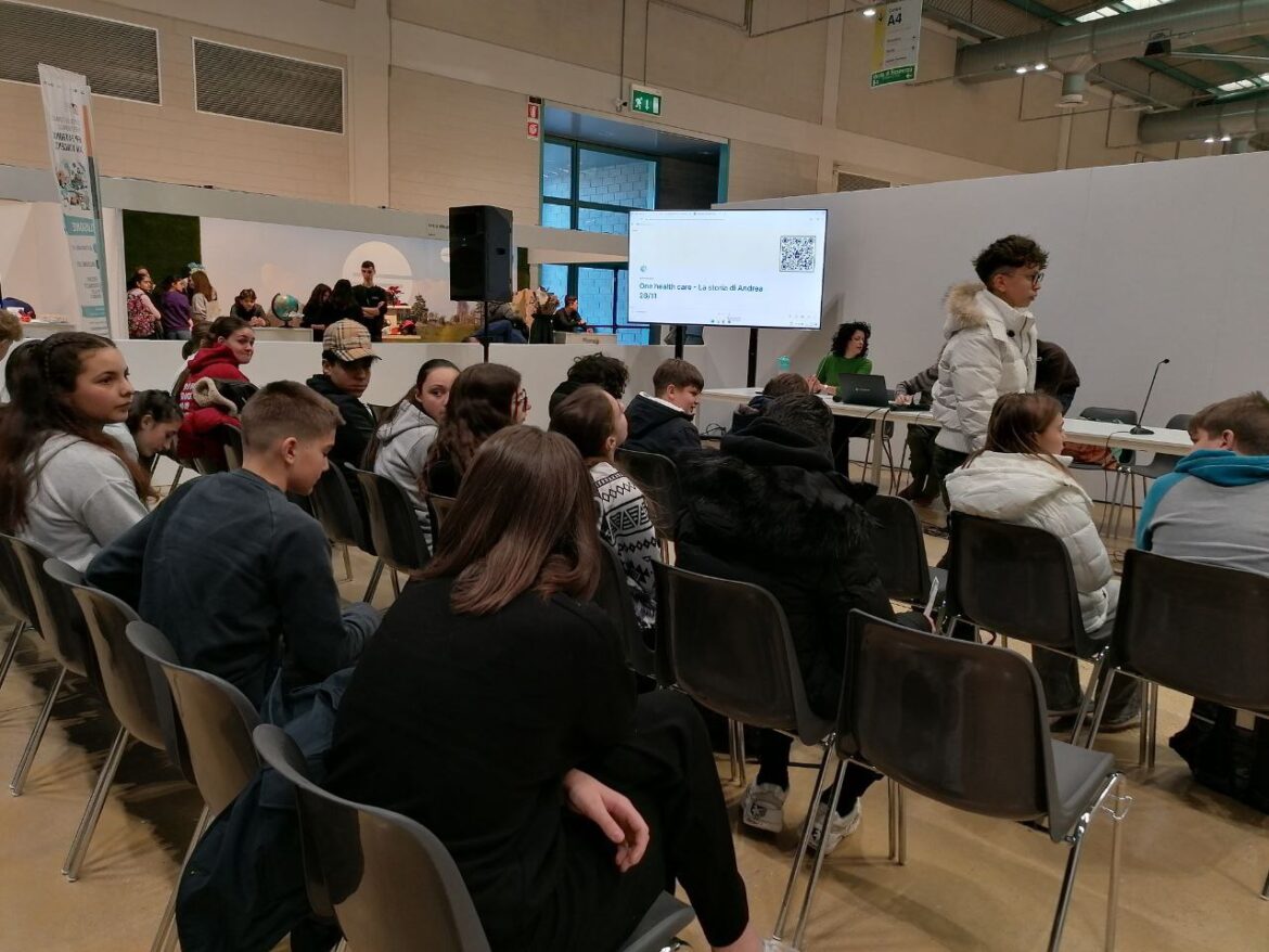 photo_5859681894516067141_y