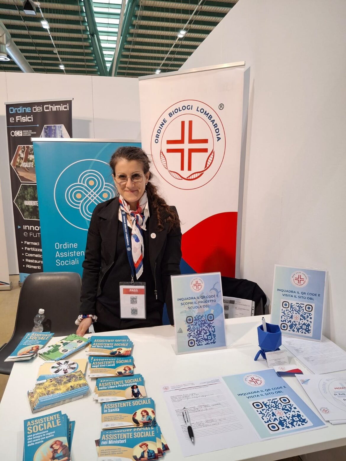 photo_5864192958796598425_w